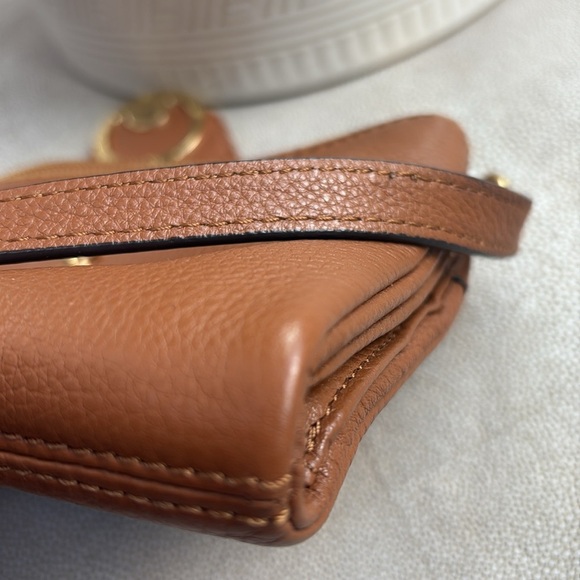 Michael Kors Leather Tan Saddle Brown Crossbody Bag bifold - Picture 11 of 14